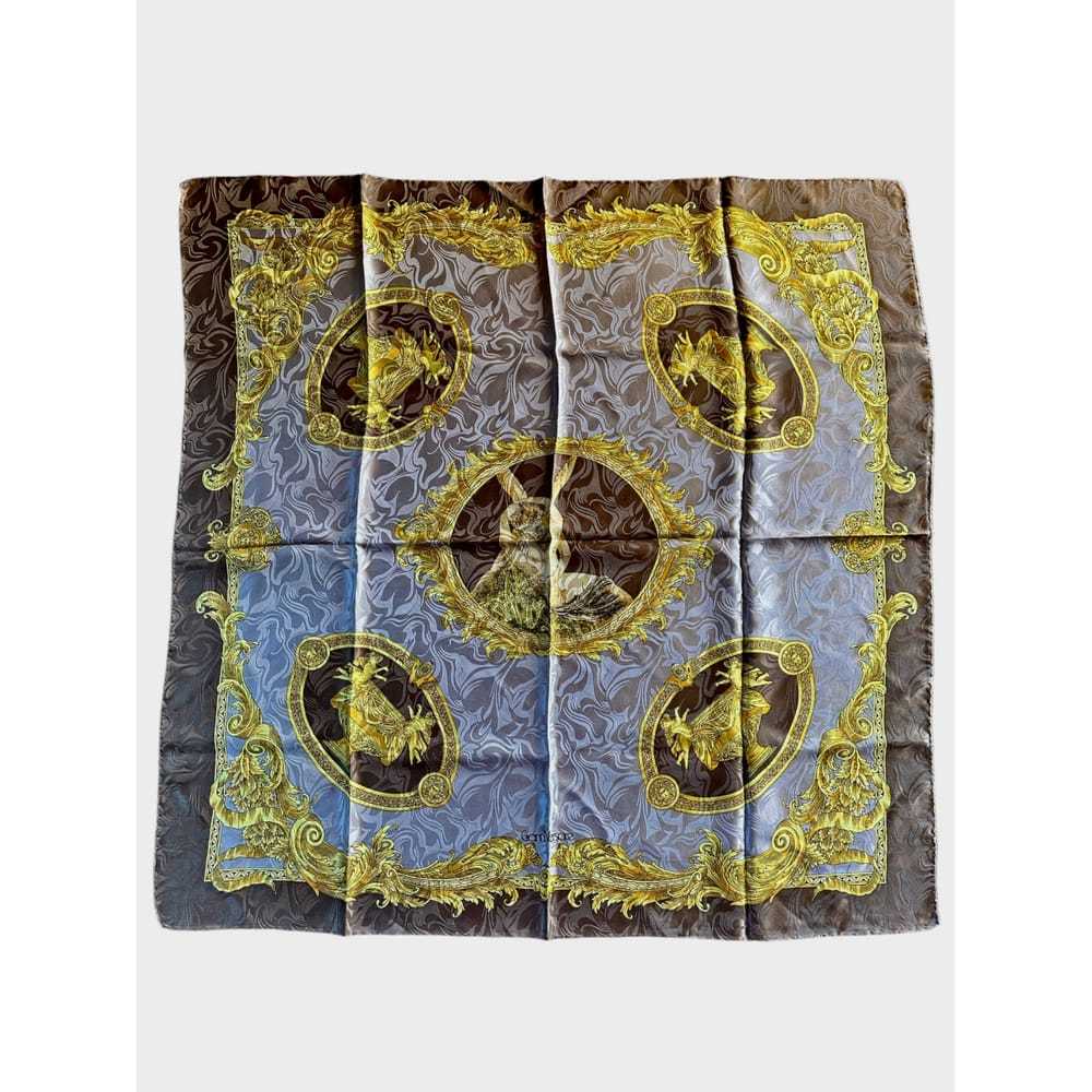 Gianni Versace Silk handkerchief - image 2