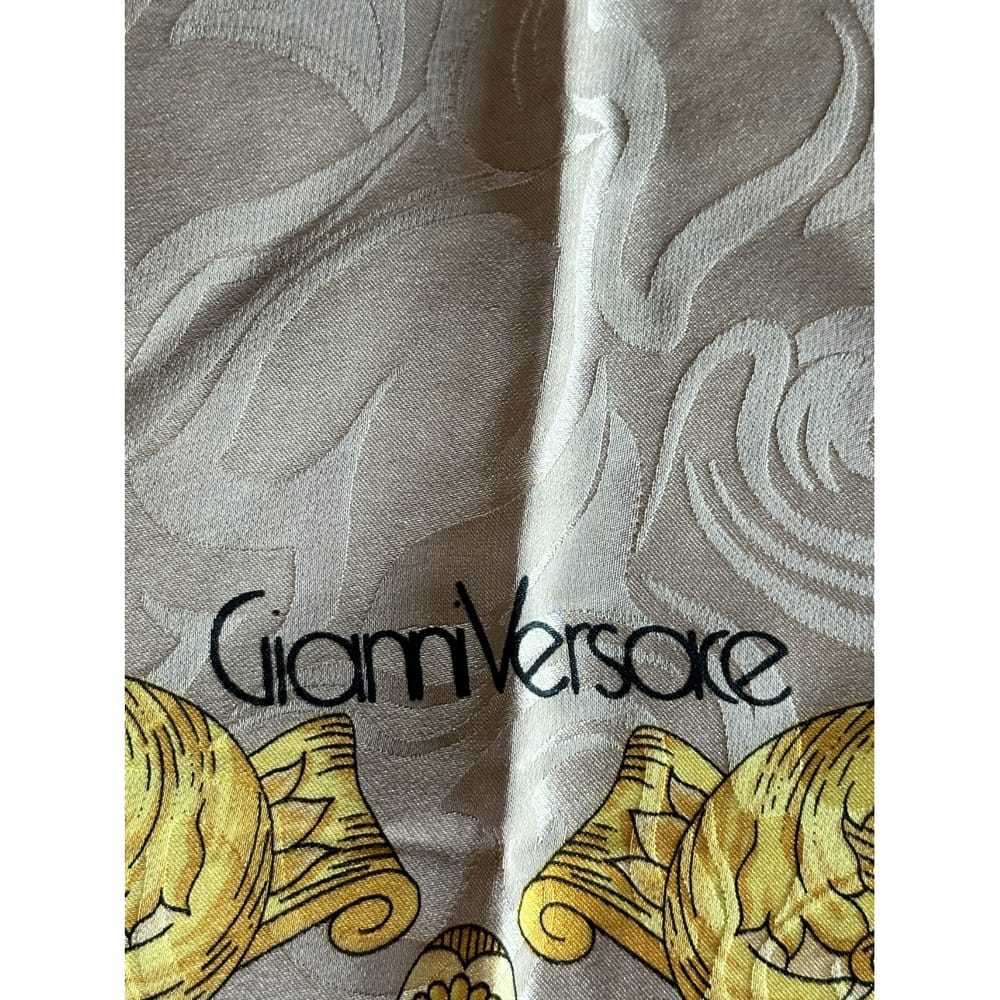 Gianni Versace Silk handkerchief - image 8