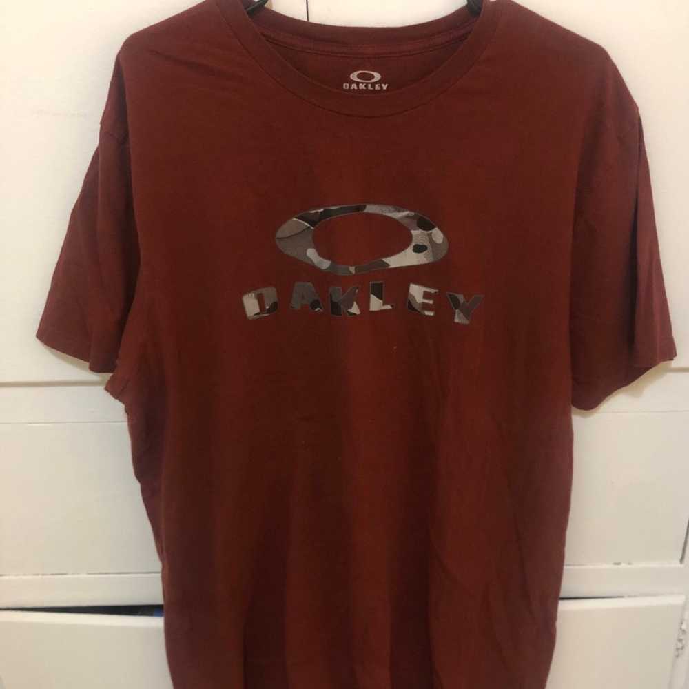 Oakley mens size 2XL maroon shirt - image 1