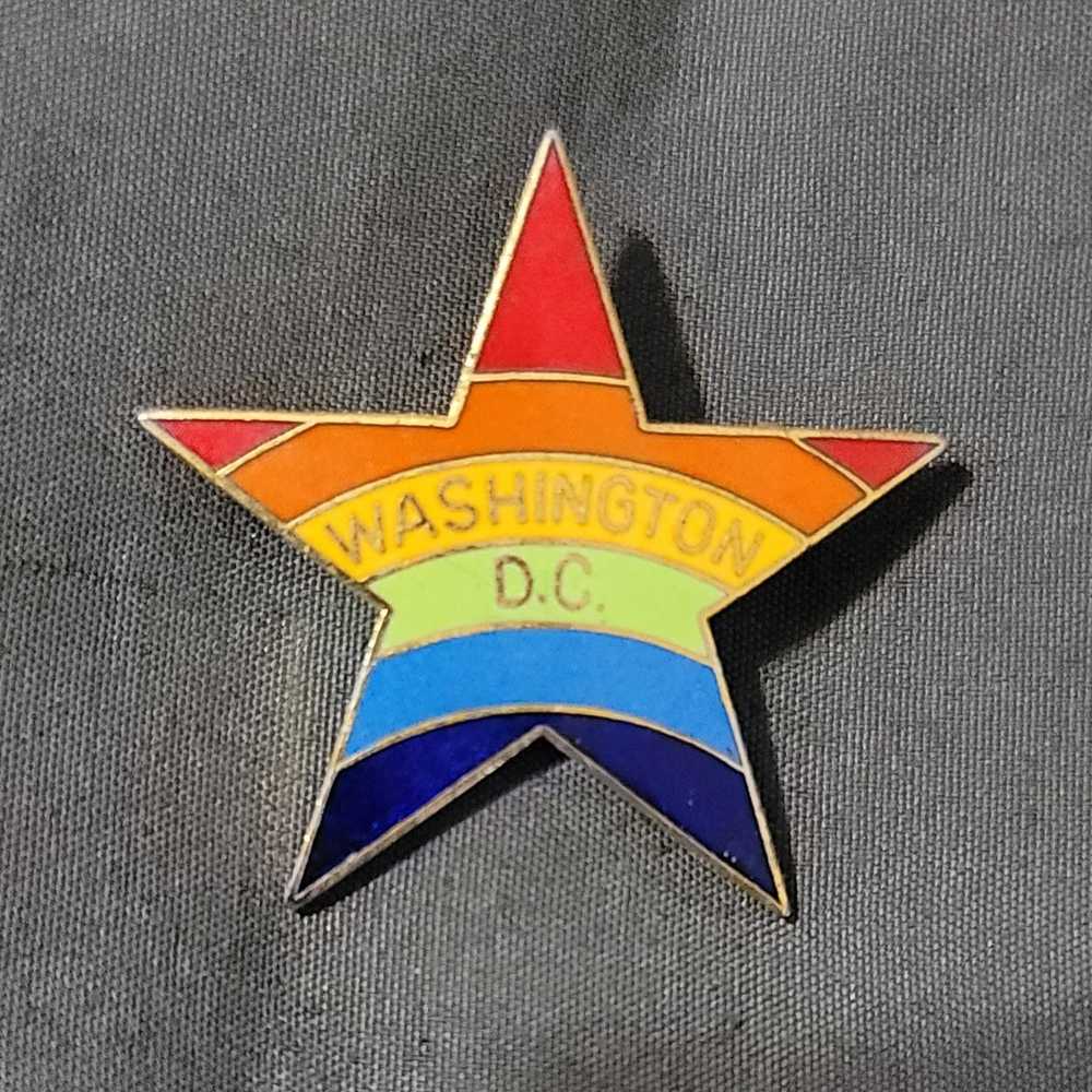 The Unbranded Brand Vtg Washington D.C. Rainbow S… - image 1