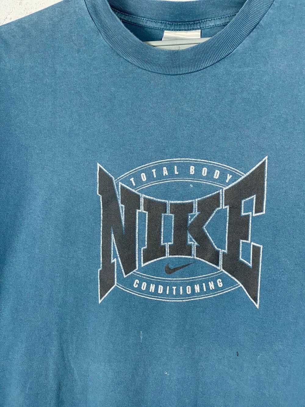 Nike × Vintage Vintage Nike Spellout T-Shirt Dist… - image 3