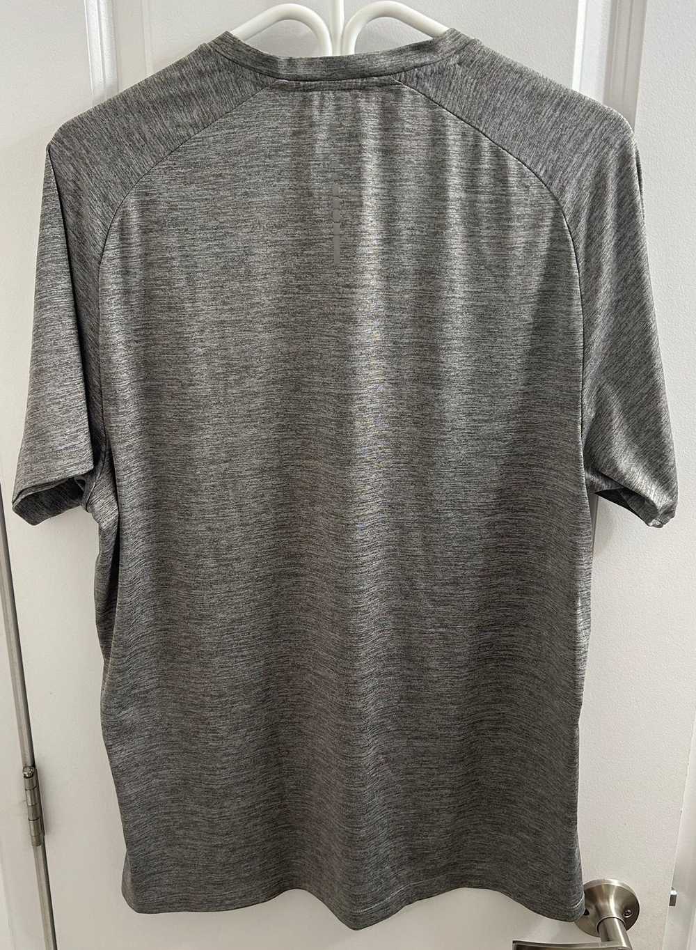 Gymshark Gymshark Mens Dark Grey Dry Moisture Wor… - image 5