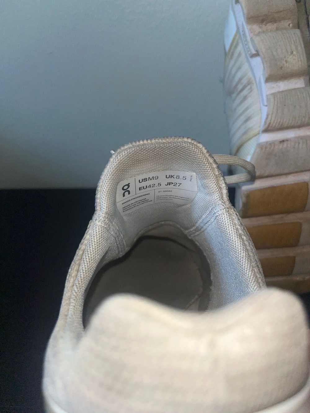 On Cloudswift undyed - image 2