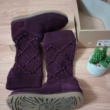 UGG Classic argyle knit 5879W/ fig boots Size 7 - image 1