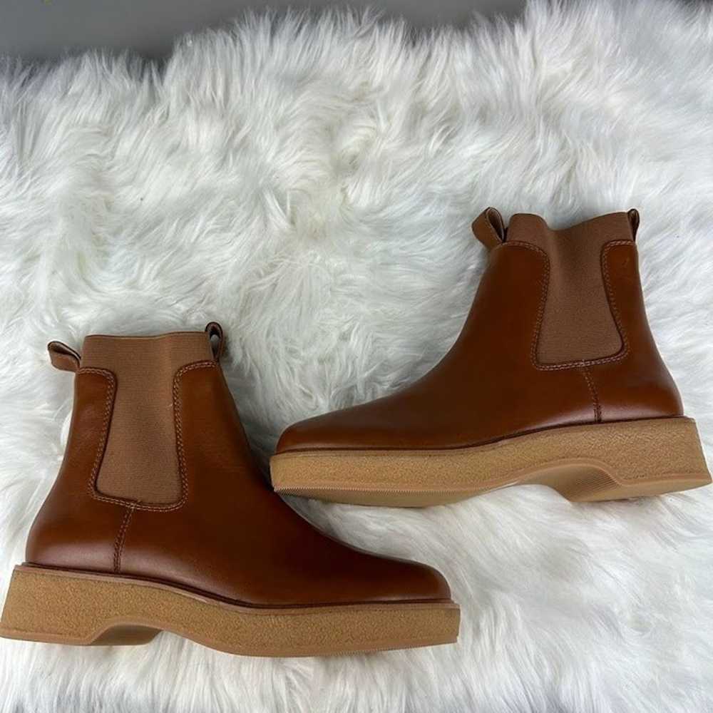Madewell The Camryn Chelsea Boot in Leather in En… - image 6