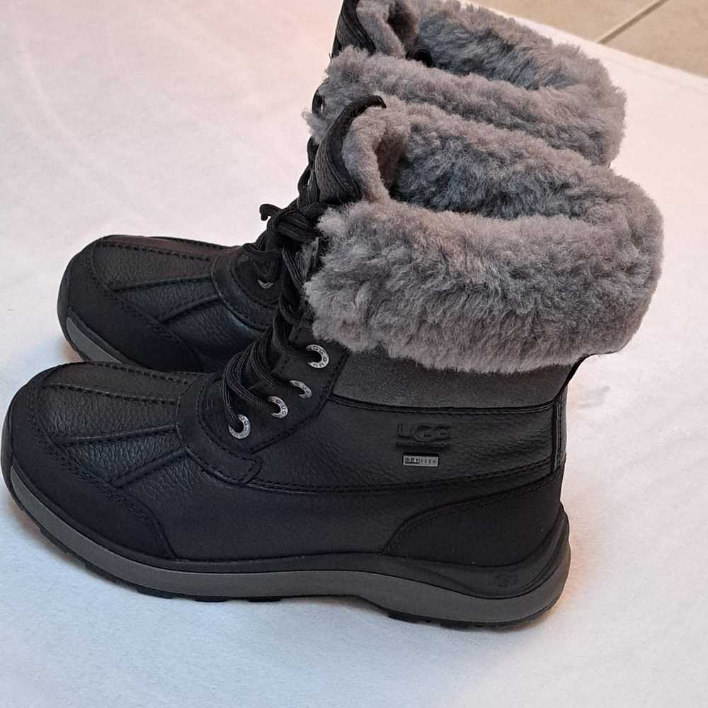UGG
Adirondack Faux Fur Boots - Women's size 7 - image 3