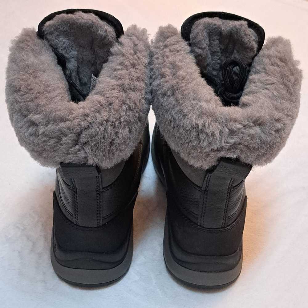 UGG
Adirondack Faux Fur Boots - Women's size 7 - image 4