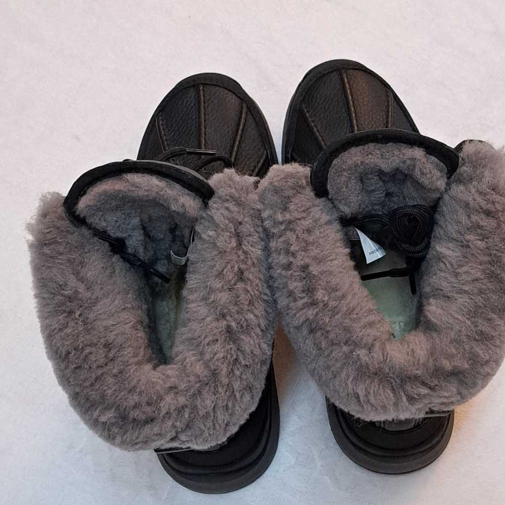 UGG
Adirondack Faux Fur Boots - Women's size 7 - image 5