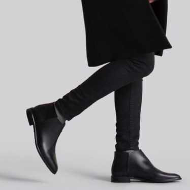 Everlane  The Modern Ankle Boot in Black