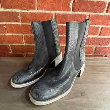 NWOT Free People Essential  Chelsea Boot