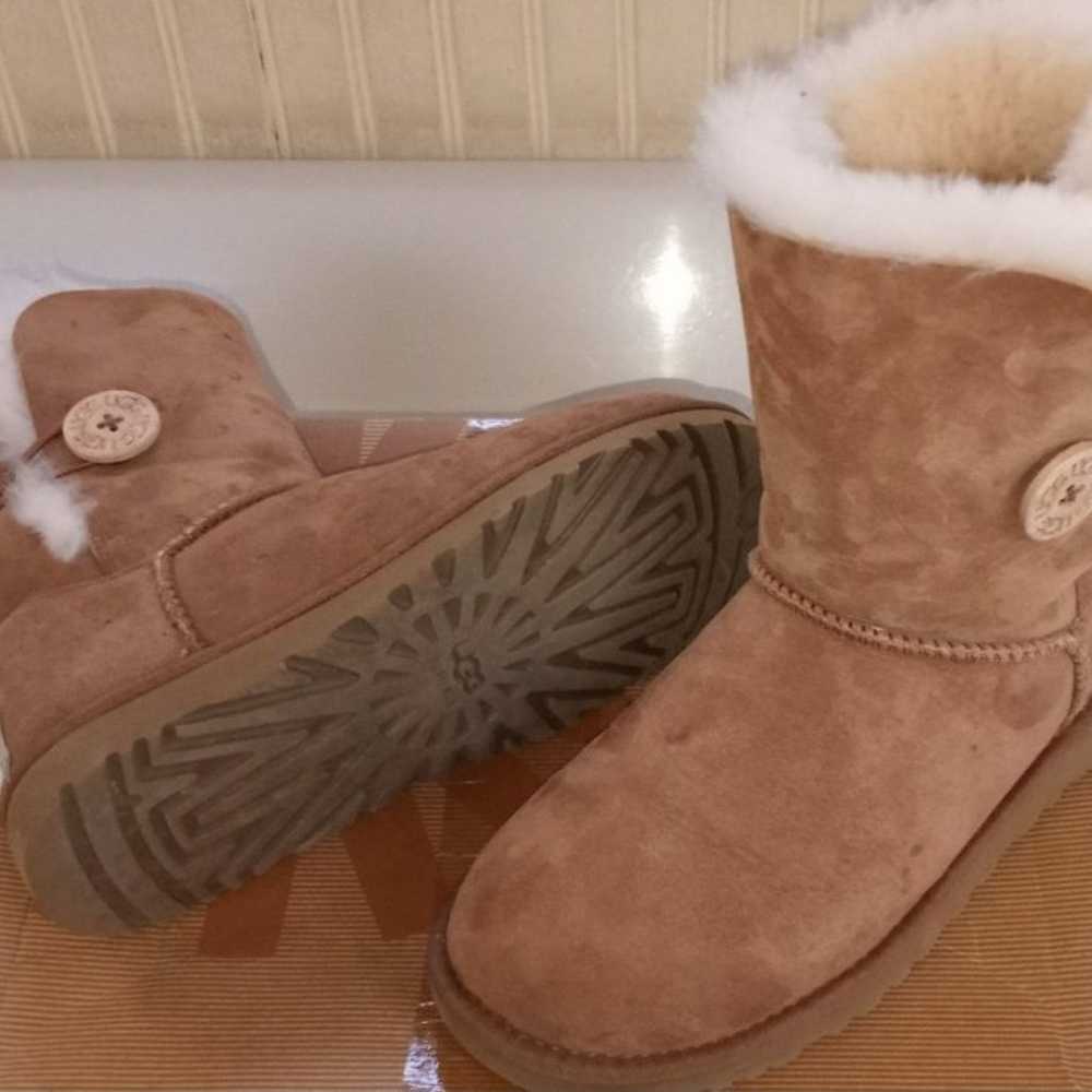 ugg boots  women size 6 - image 1