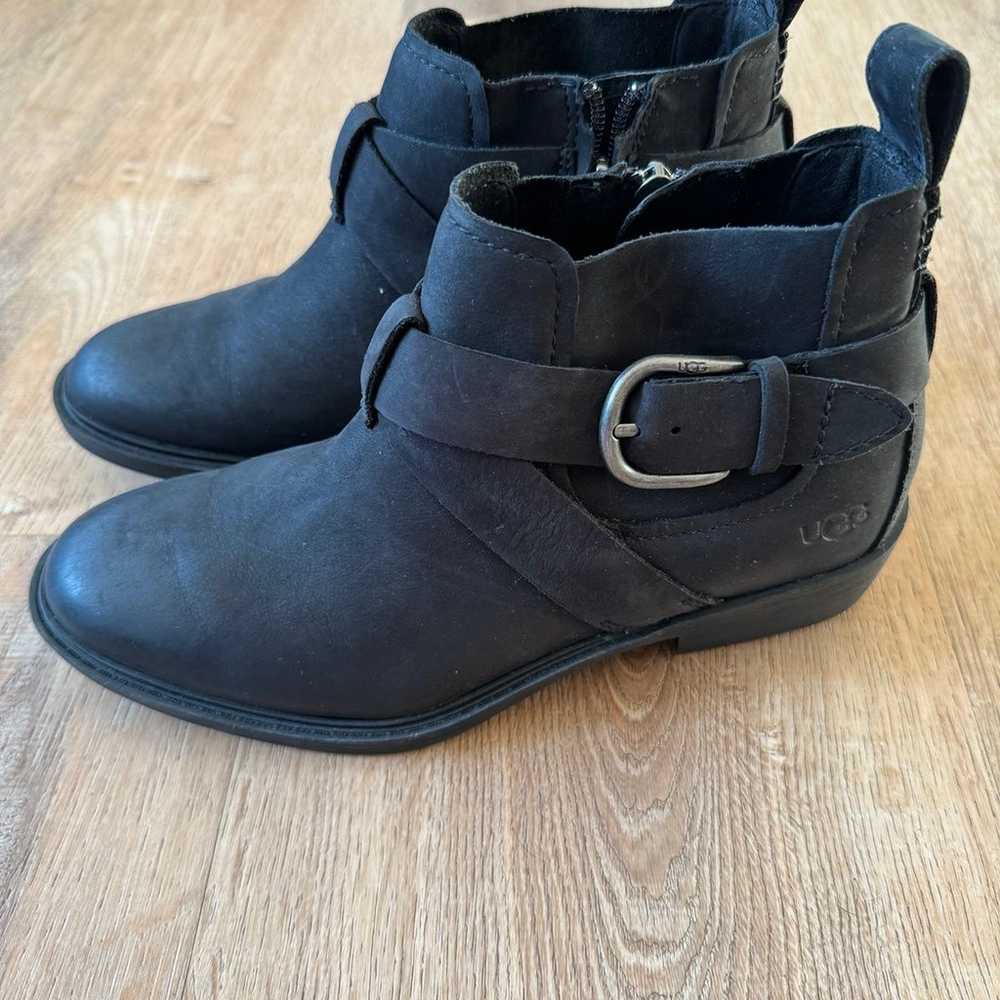 UGG Wylma Black ankle boot - image 3