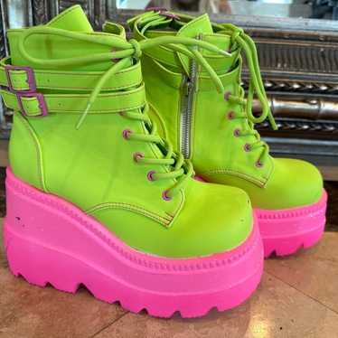 New Demonia Pink/ Lime Green Boots… - image 1