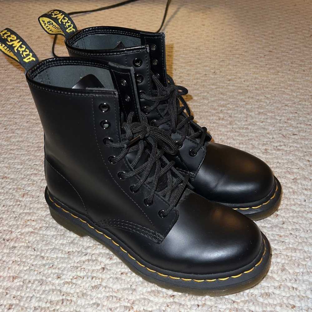 Womens Dr. Martens 1460 Size 7 - image 2