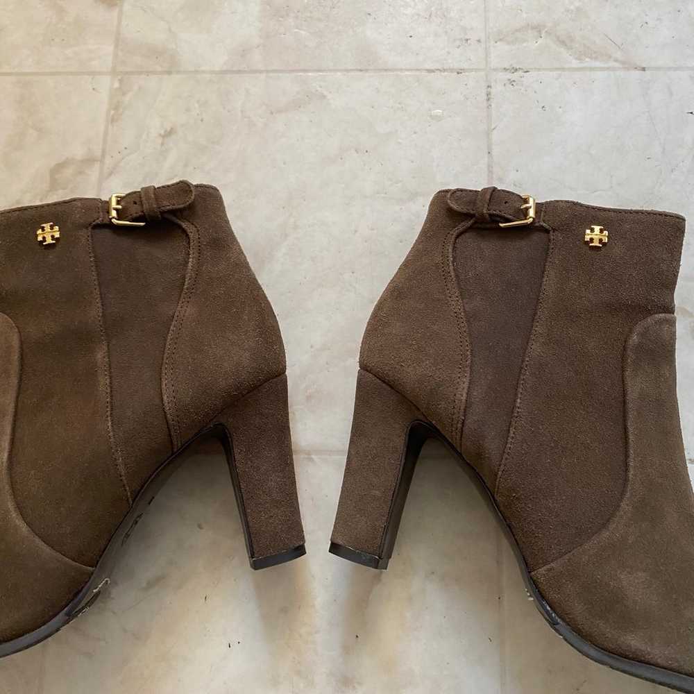 Tory Burch Milan Suede Heeled Bootie Ankle Boots … - image 5