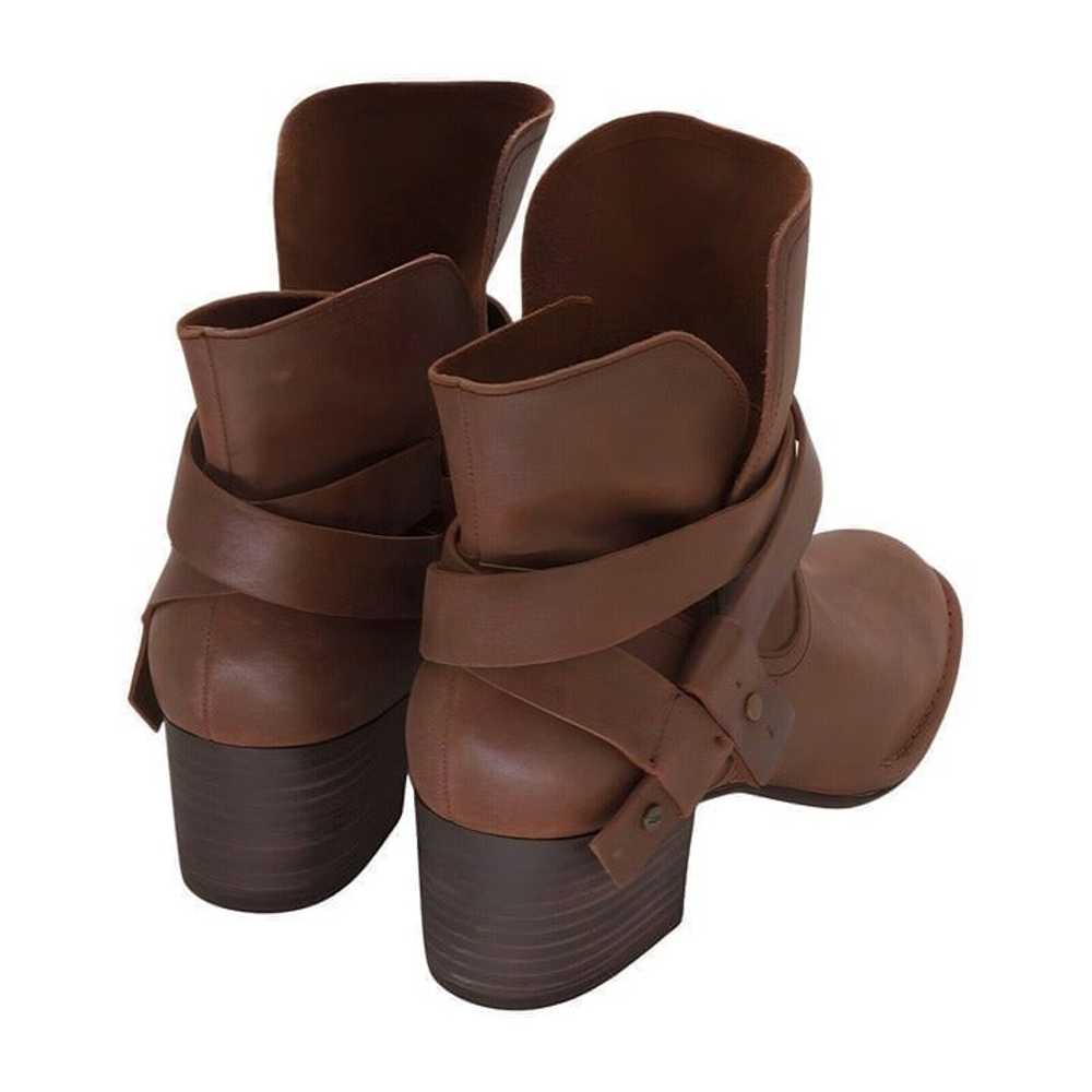 UGG Womens W Elysian Boot Fashion Size 9 - image 6