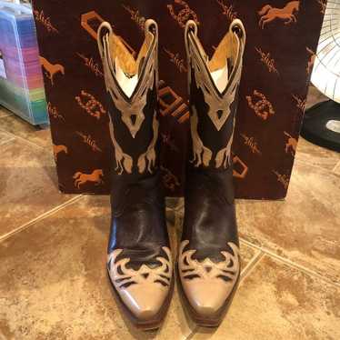Cowgirl Up Horse Pattern Boots - image 1