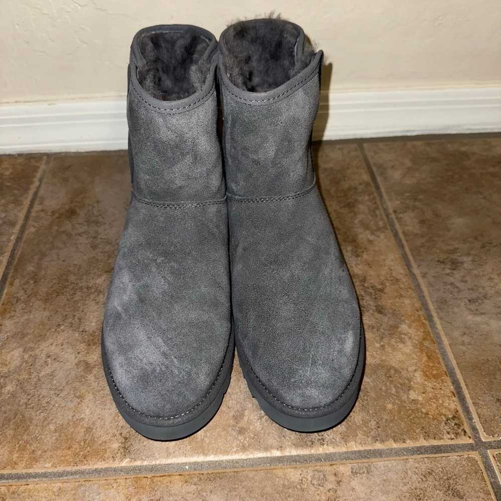 New Ugg Classic Mini II Shearling Boot sz 6 Gray - image 2