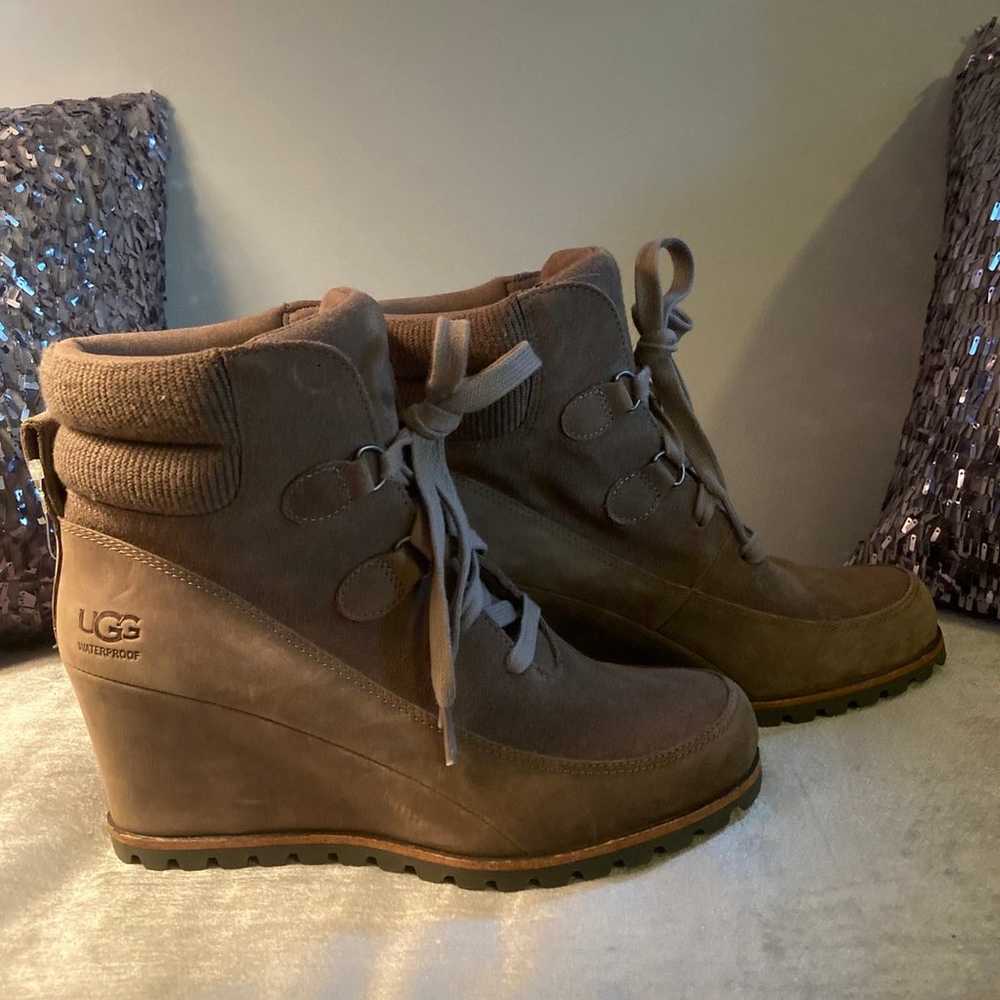 NWOB UGG Kriston Waterproof Bootie TAUPE 9 - image 1