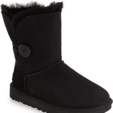 UGG Bailey Button II