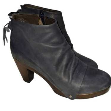 COCLICO NDAKINNA Gray Leather Ankle Boot