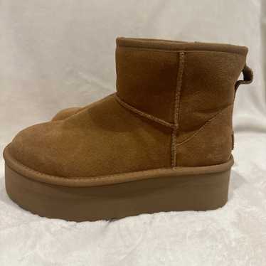 UGG classic  short platform boot - image 1