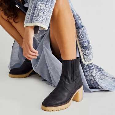 Free People James Chelsea Boots 6 NEW