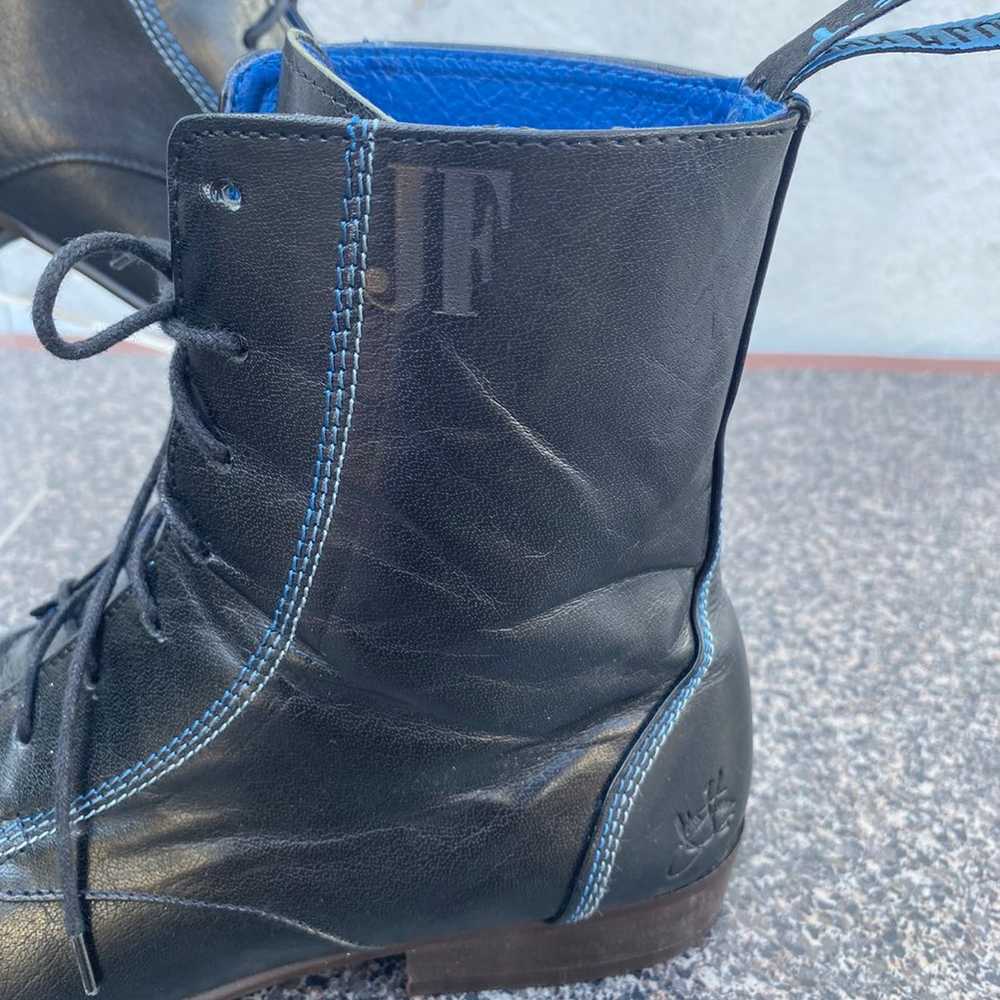 John Fluevog Black Leather Lace up Ankle Boots Si… - image 4