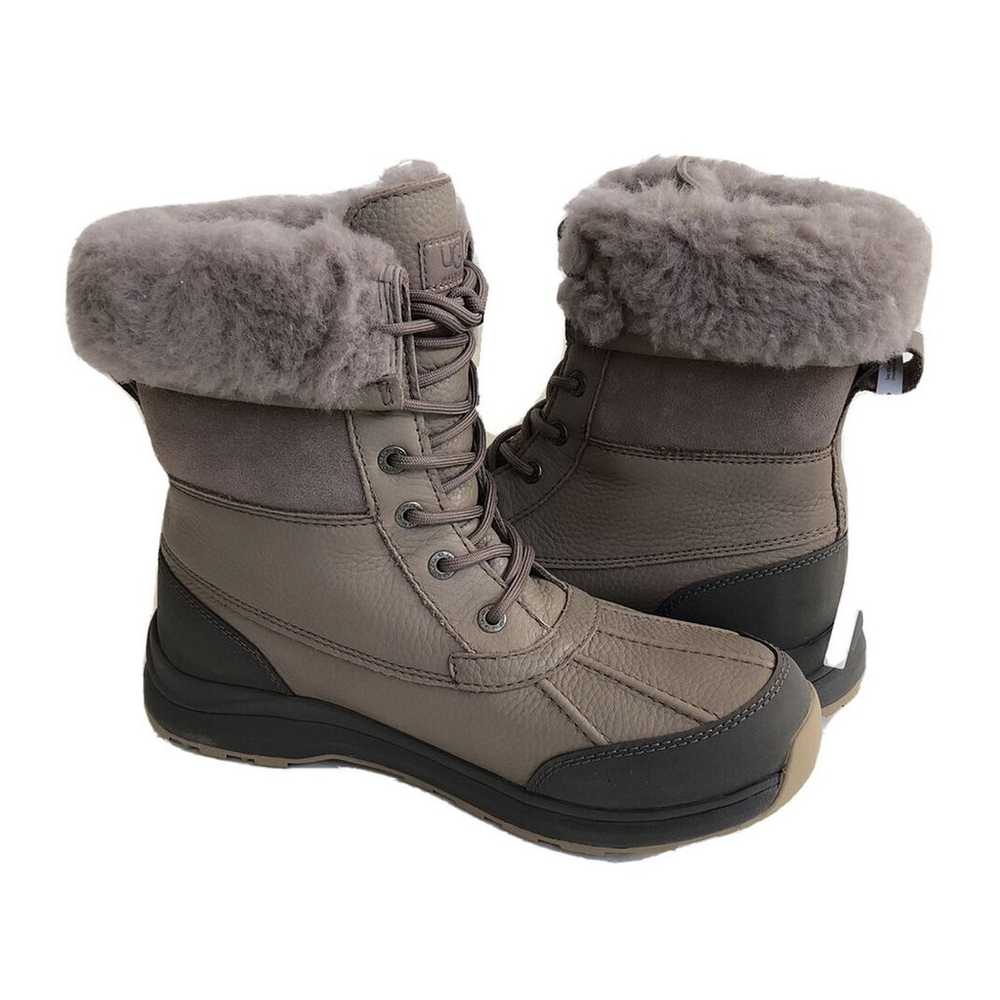 Size 6.5 UGG Adirondack Boots - image 2