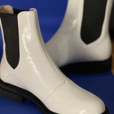 Stuart Weitzman Dylan Chelsea Boots, White, Size … - image 1