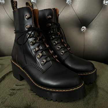 Dr. Martens Leona Boots