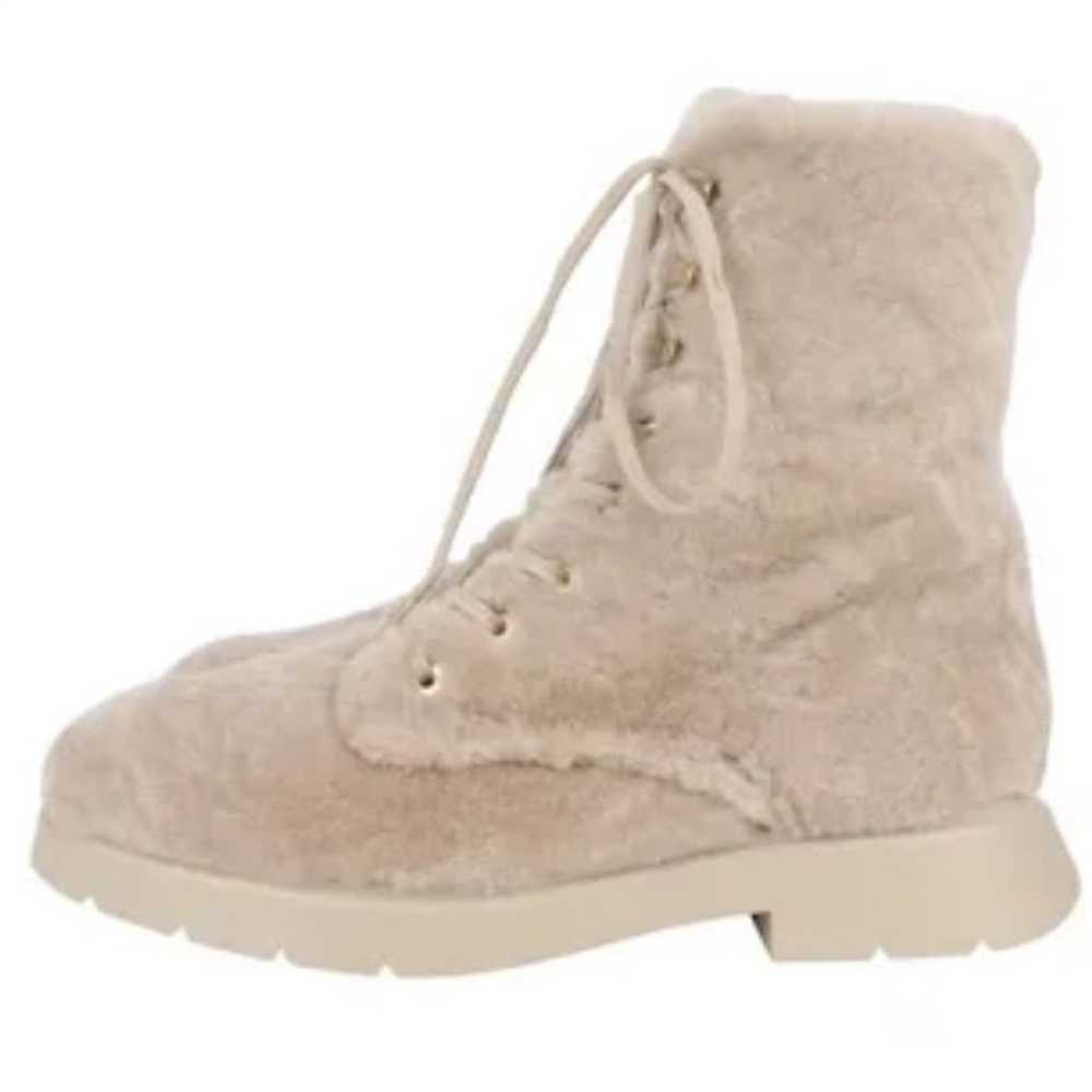 Stuart Weitzman Shearling Boots - image 3