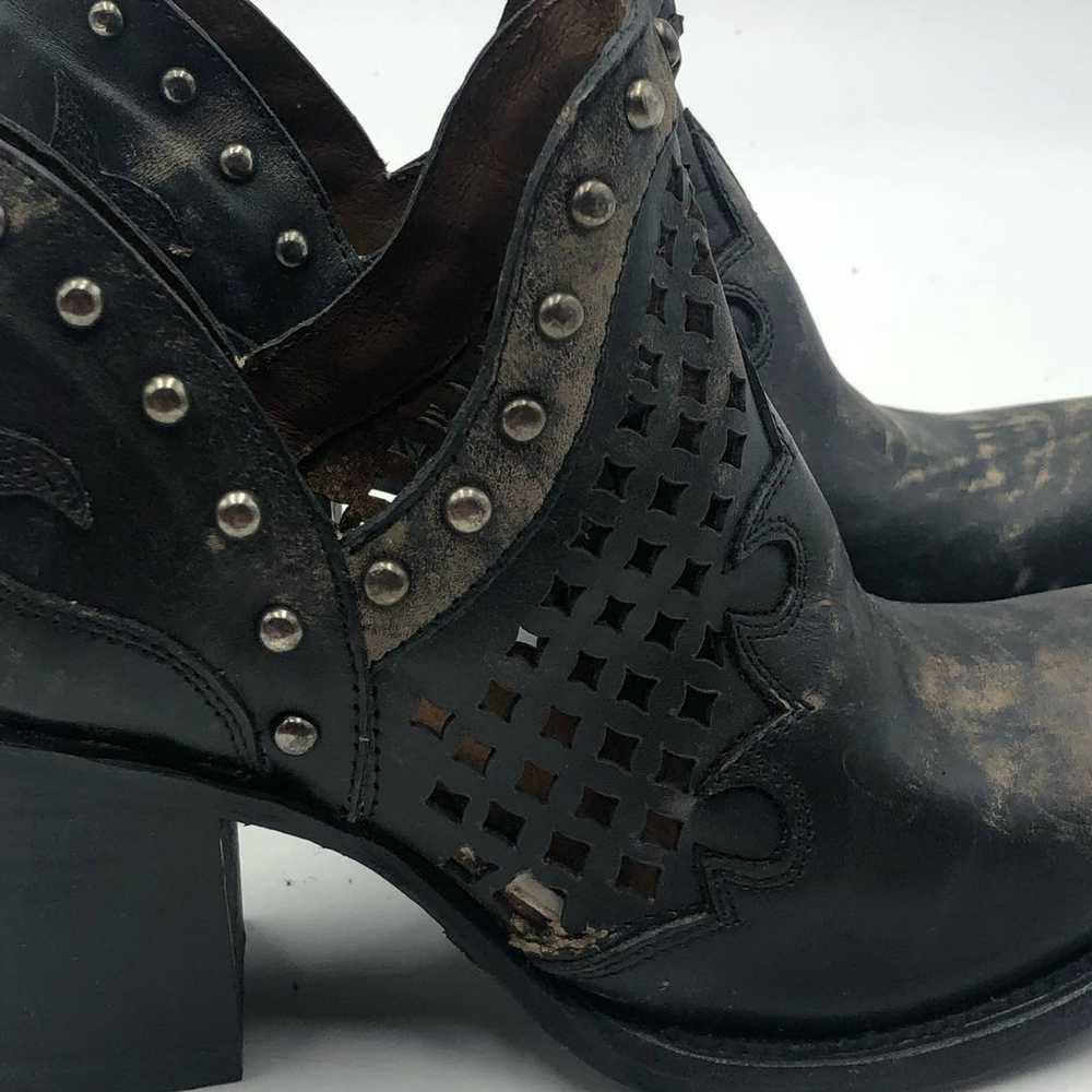 Circle G Cut Out Distressed Leather Studded Weste… - image 2