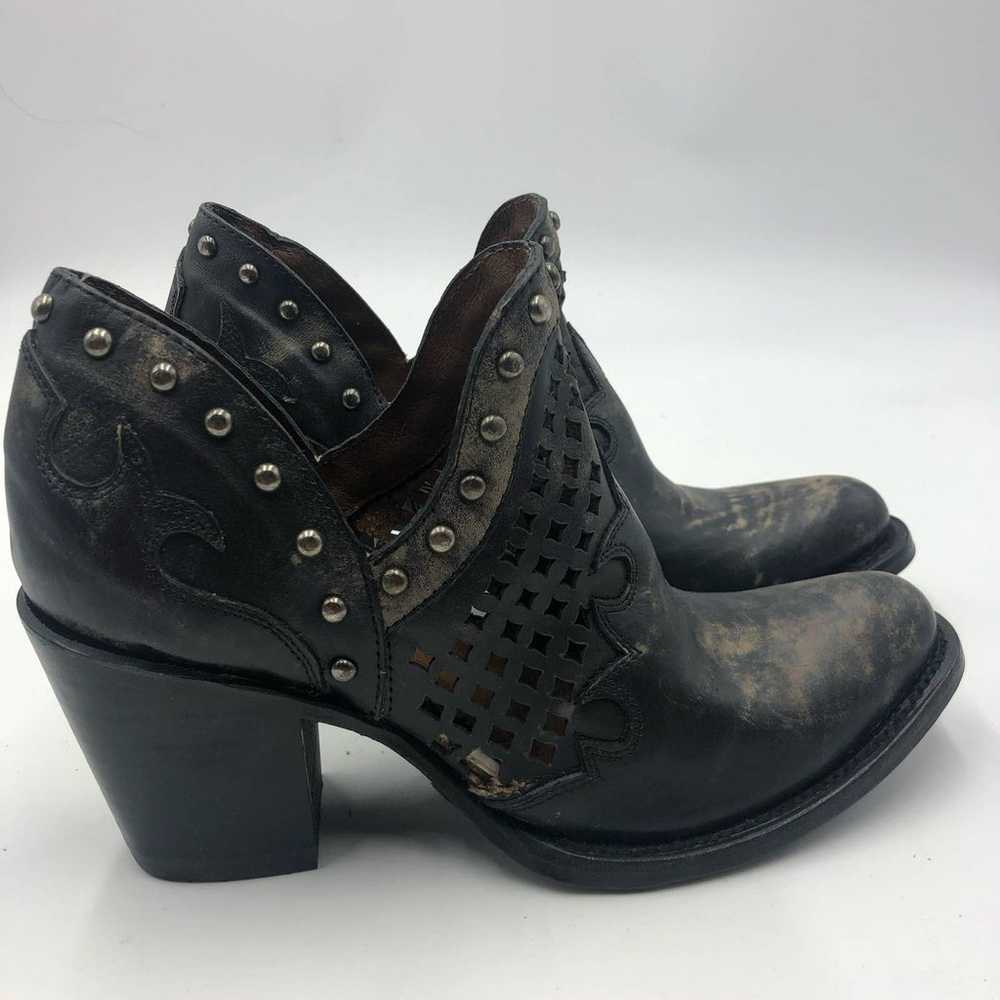Circle G Cut Out Distressed Leather Studded Weste… - image 7