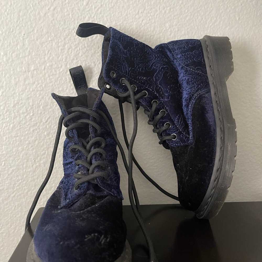 Dr. Marten blue velvet paisley brocade boots - Gem