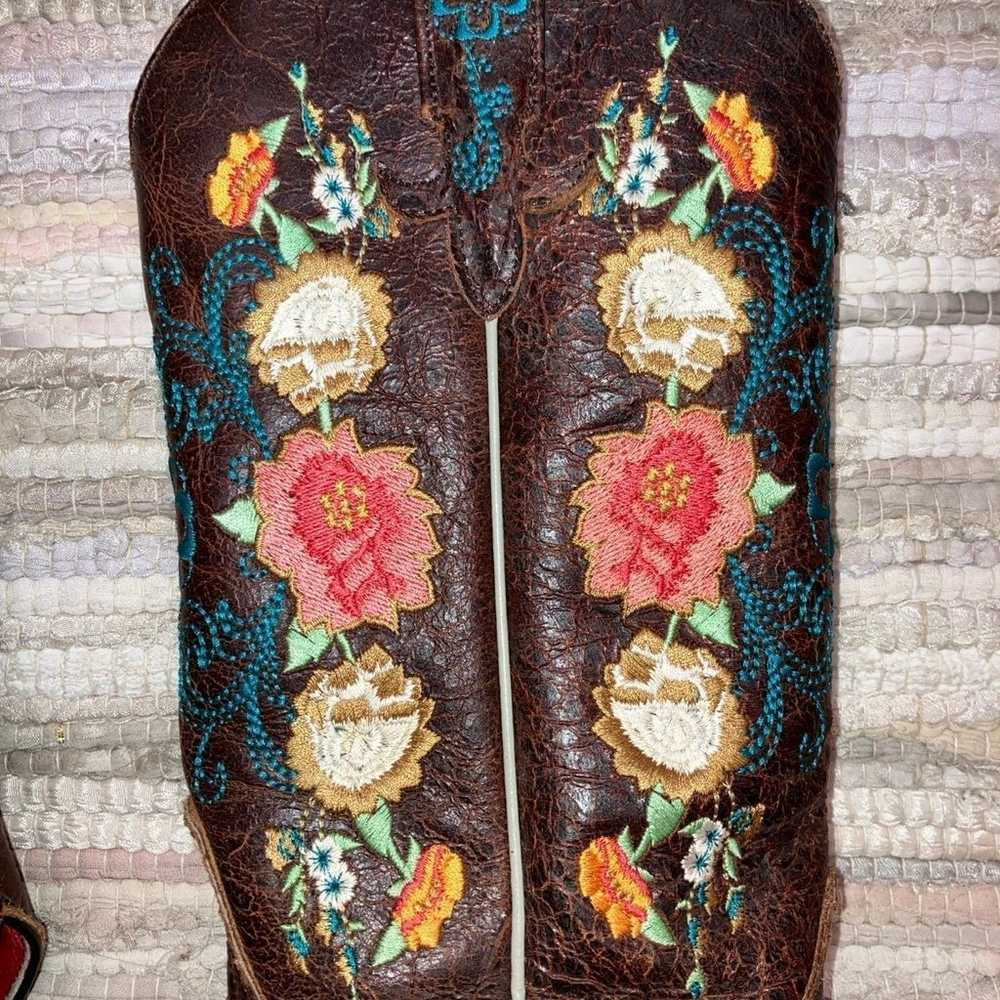 Macie Bean Cowgirl Boots! Gorgeous Floral Embroid… - image 8