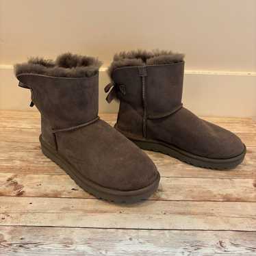 Uggs - image 1