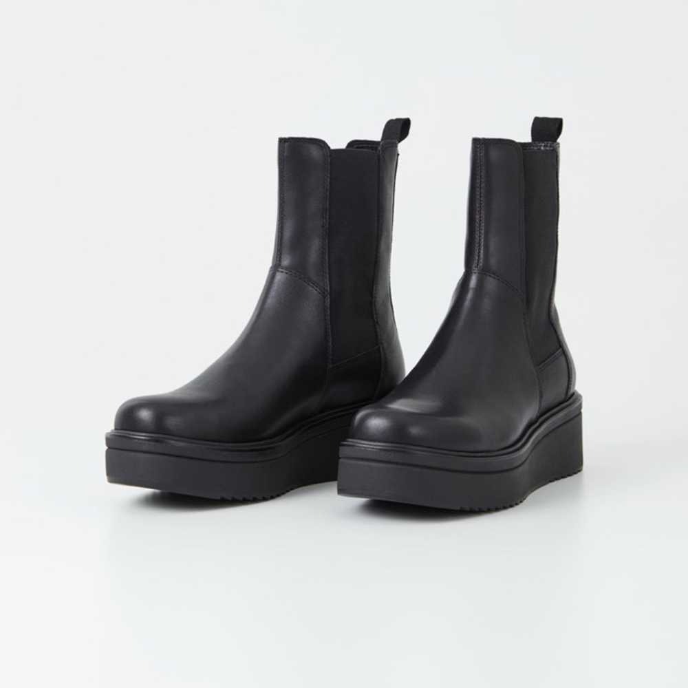 Vagabond Shoemakers Tara Platform Boot in Black - image 9