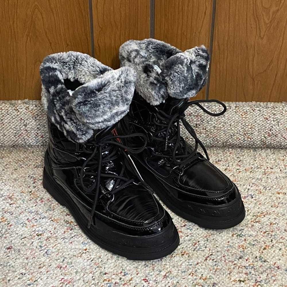 Pajar Canada Faux Fur-trim Lace-up Boots size 39 - image 4