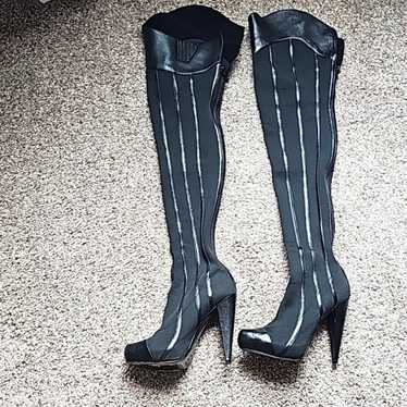 Report Signature Steinway Boots - image 1