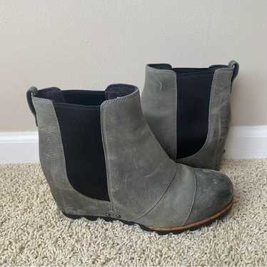 Sorel Lea Wedge Boots Joan of Arctic Chelsea Taup… - image 1