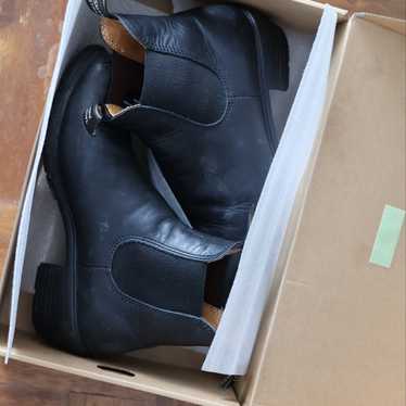 Blundstone 1671 Black Chelsea Boots