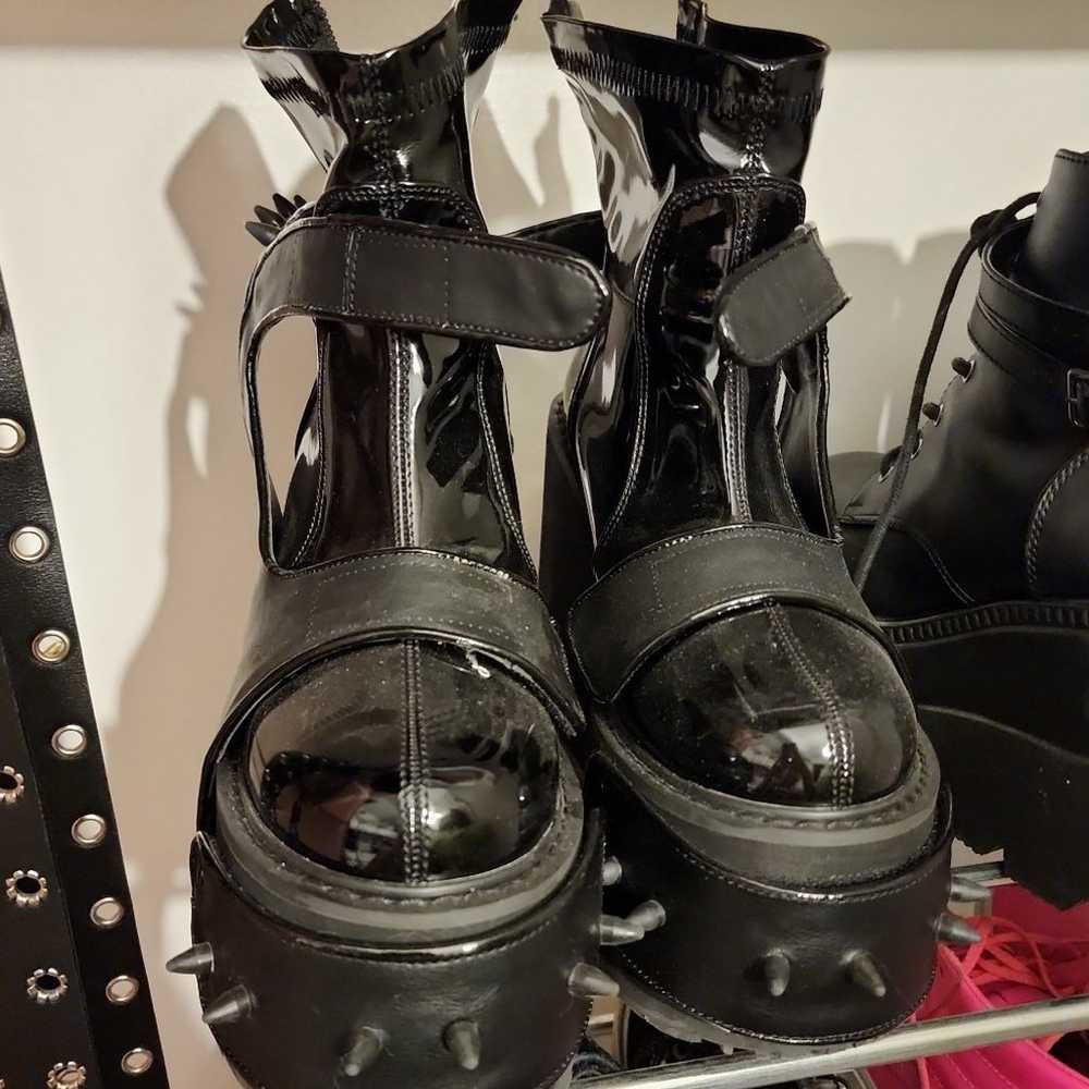 demonia platforms