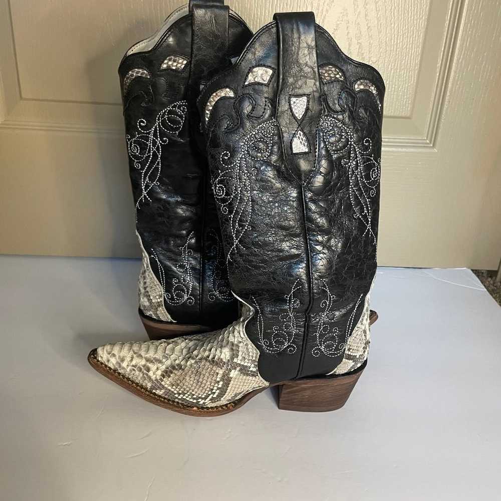 J.B Dillion Black And White Snake Skin Boots 5.5 - image 5