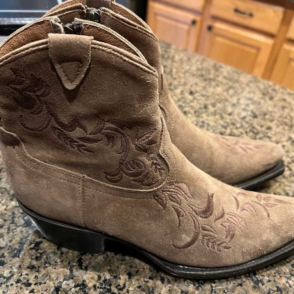 Lucchese Cowboy Sz 7.5 Tan Etched Vamp Suede Boot… - image 10