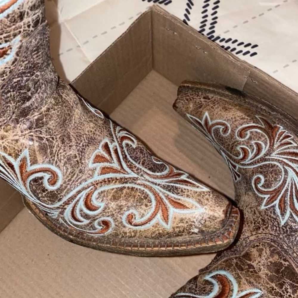 Corral Boots size 9 - image 3