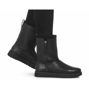 UGG CLASSIC ZIP SHORT WOMEN'S LEATHER BOOTS IN BL… - image 1