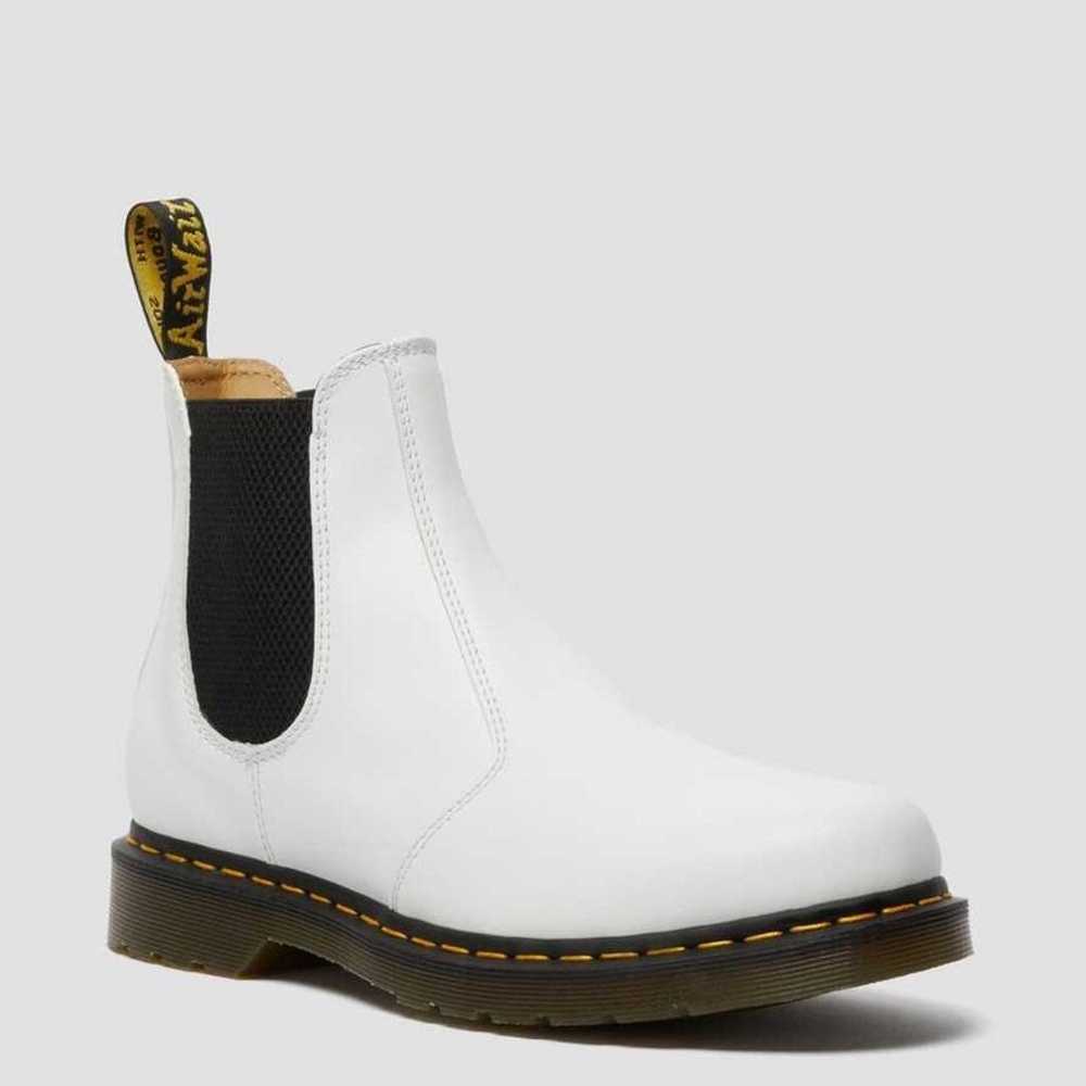 2976 YELLOW STITCH SMOOTH LEATHER CHELSEA BOOTS - image 1