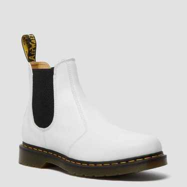 2976 YELLOW STITCH SMOOTH LEATHER CHELSEA BOOTS