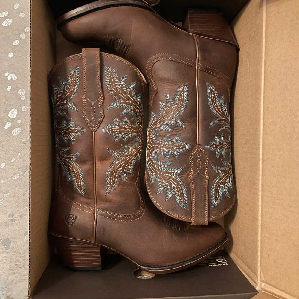 Ariat Runaway Western Cowboy Boots Women’s - image 2